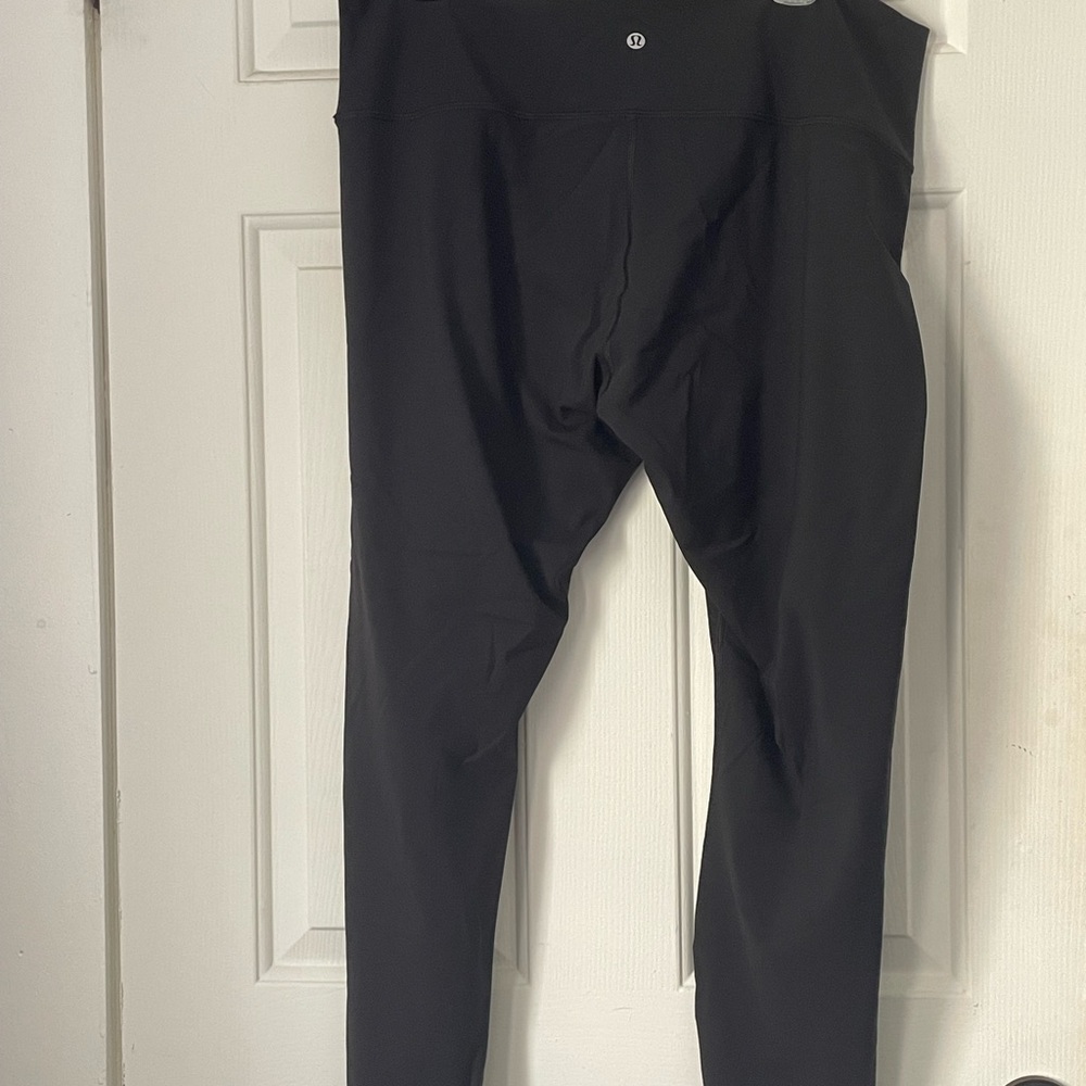 Lululemon Align high rise 28”
